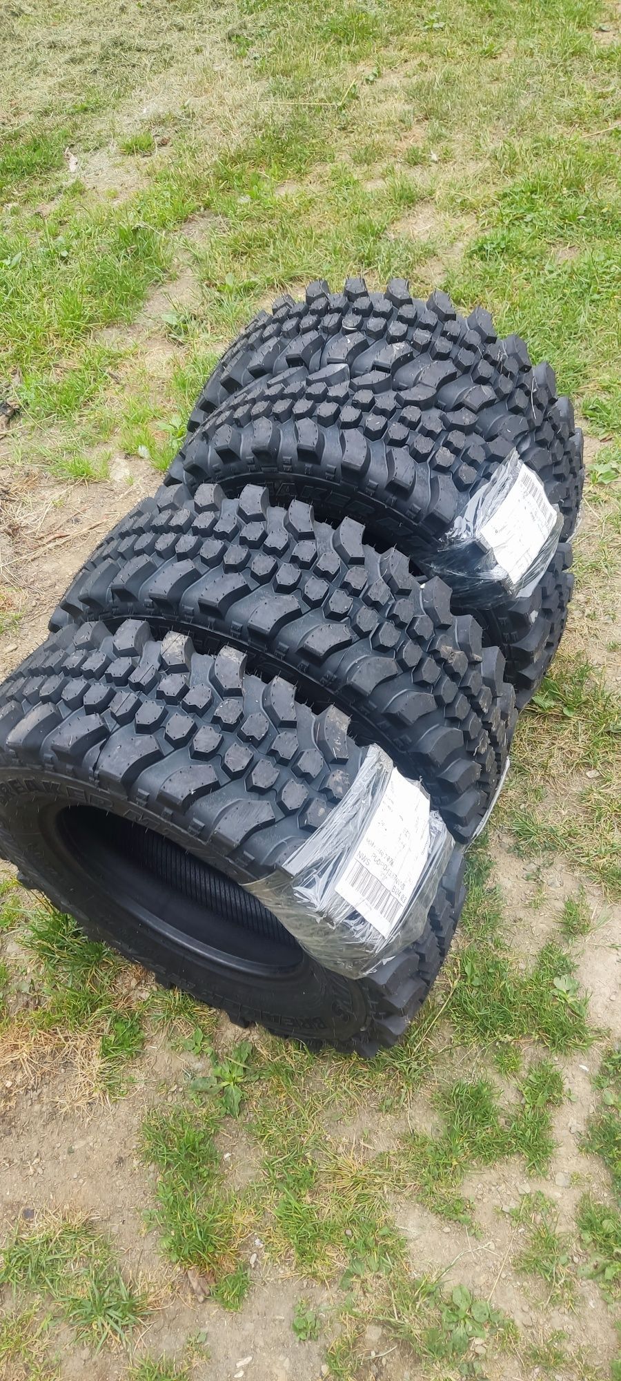 Nowe opony 215/75 R15 Collin's Breaker MT/R wzór Simex