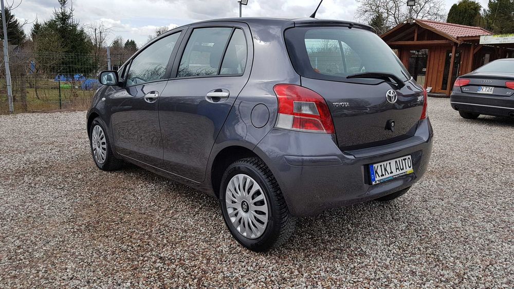 Фара фары левая правая Toyota Yaris P90 запчасти Тойота Ярис разборка