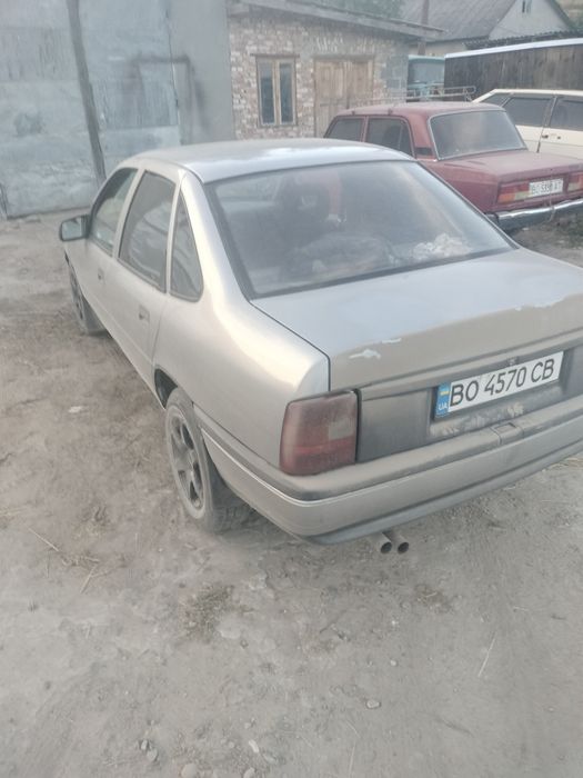 Продаю Опель вектра а