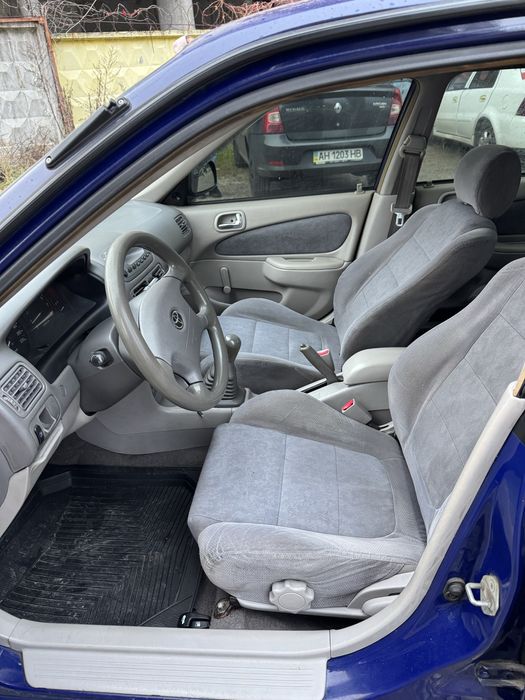 Toyota Corolla 1.4 бензин В ОТЛИЧНОМ СОСТОЯНИЕ