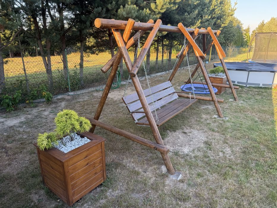 Huśtawka ogrodowa + duze donice