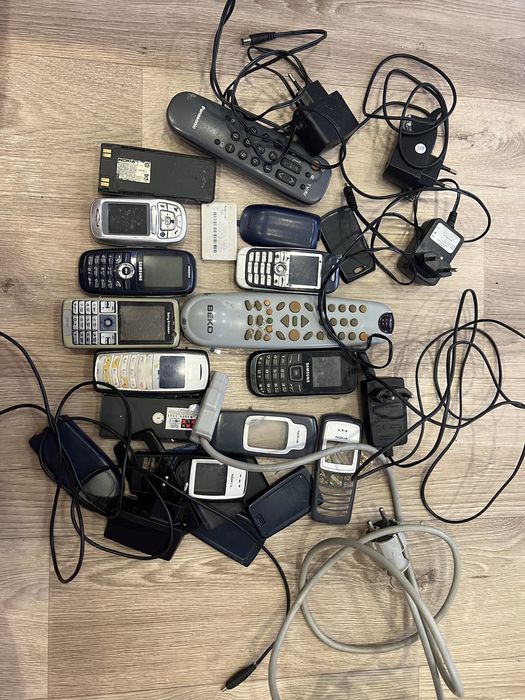 Sumsung, nokia, sony ericson с зарядными устройствами