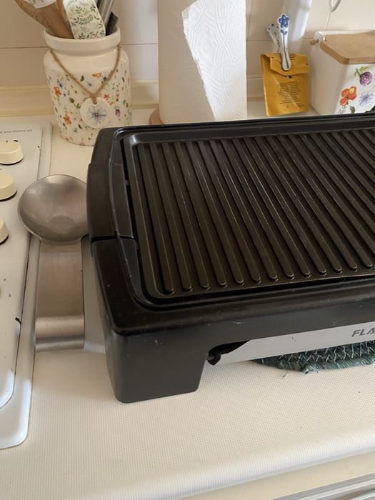 Grelhador eletrico Flama