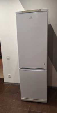 Холодильник Indesit NBS18AA б/у