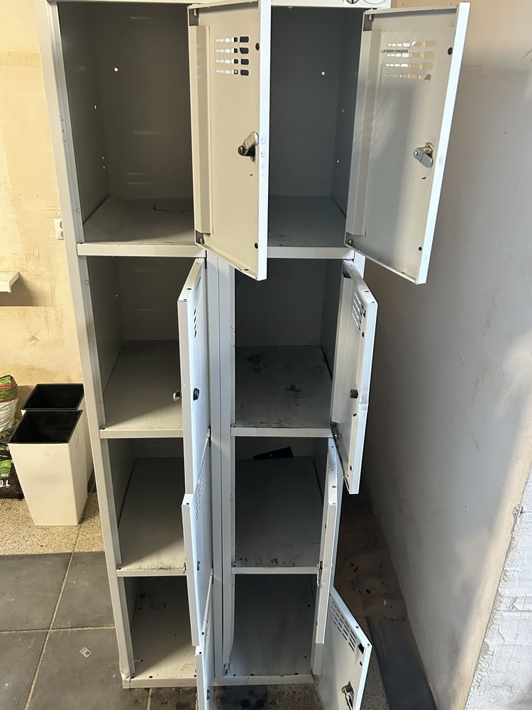 Szafa metalowa 8 drzwi