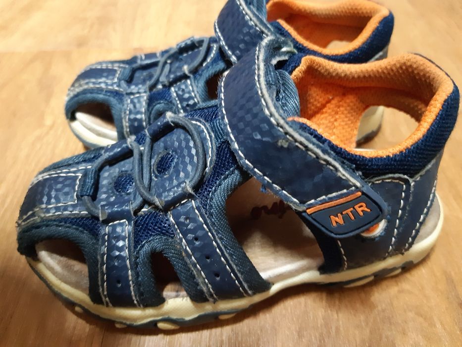 Sandálias Geox, Timberland e Naturnino, n 24 e 26