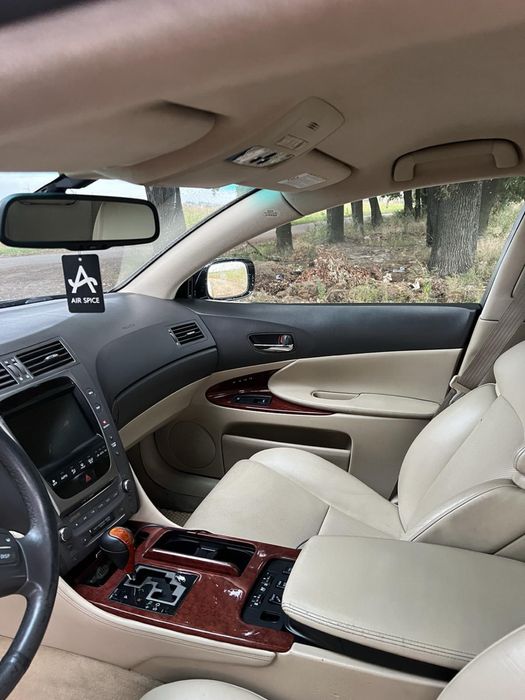 Продам Lexus gs300