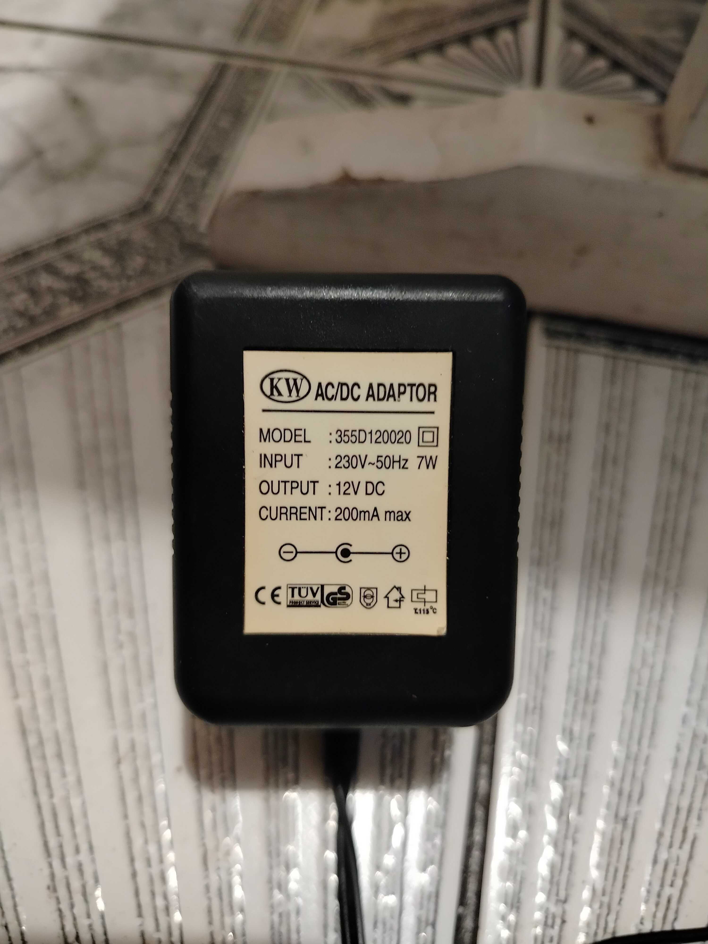Zasilacz AC/DC adapter