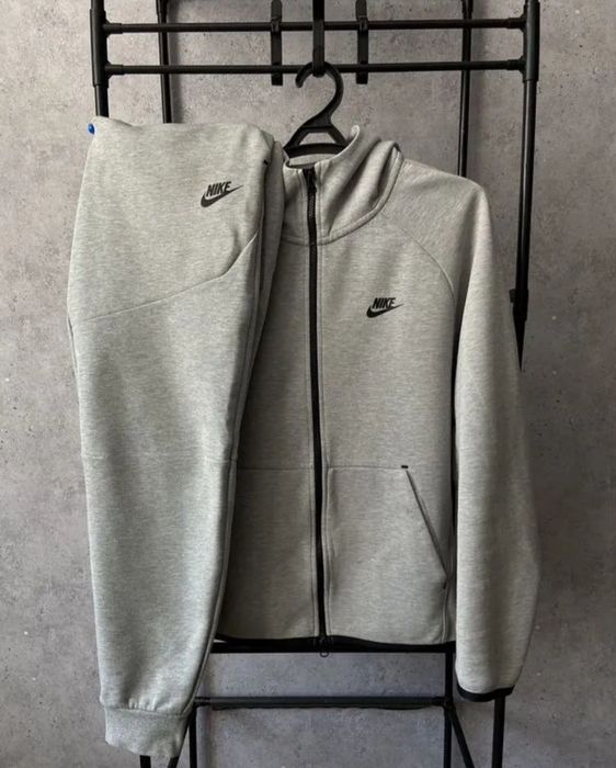 Спортивный костюм Nike tech fleece