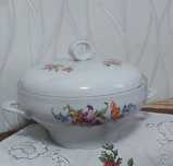 Супница фарфоровая