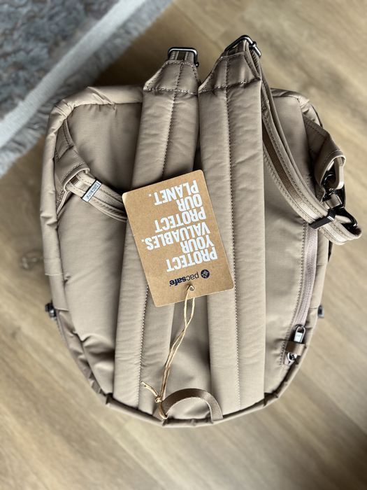 Plecak antywlamaniowy Pacsafe 15l