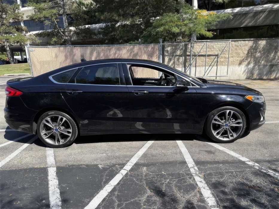 Ford Fusion Titanium      2019