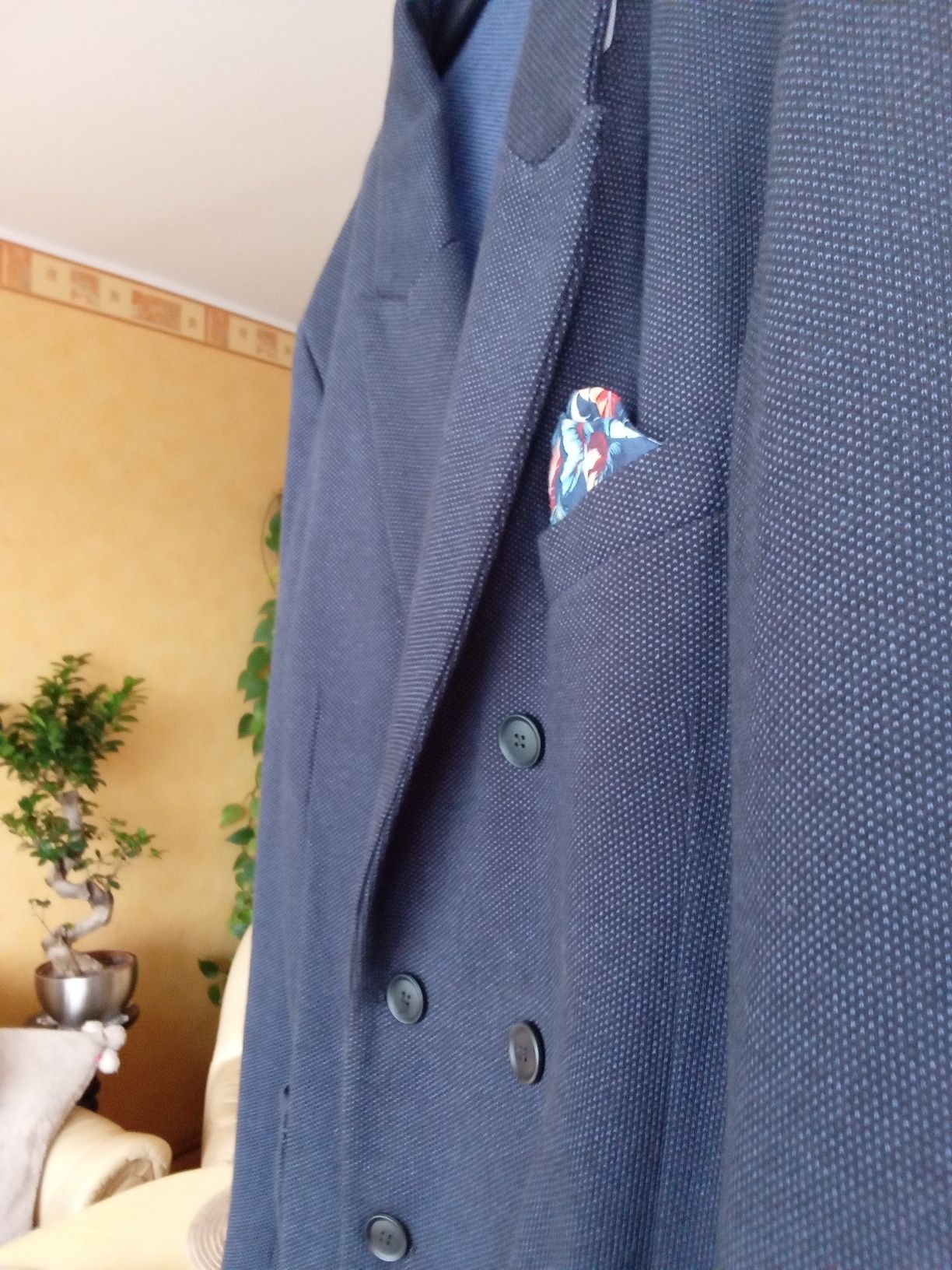 Marynarka Granatowa z poszetką. M. Zara