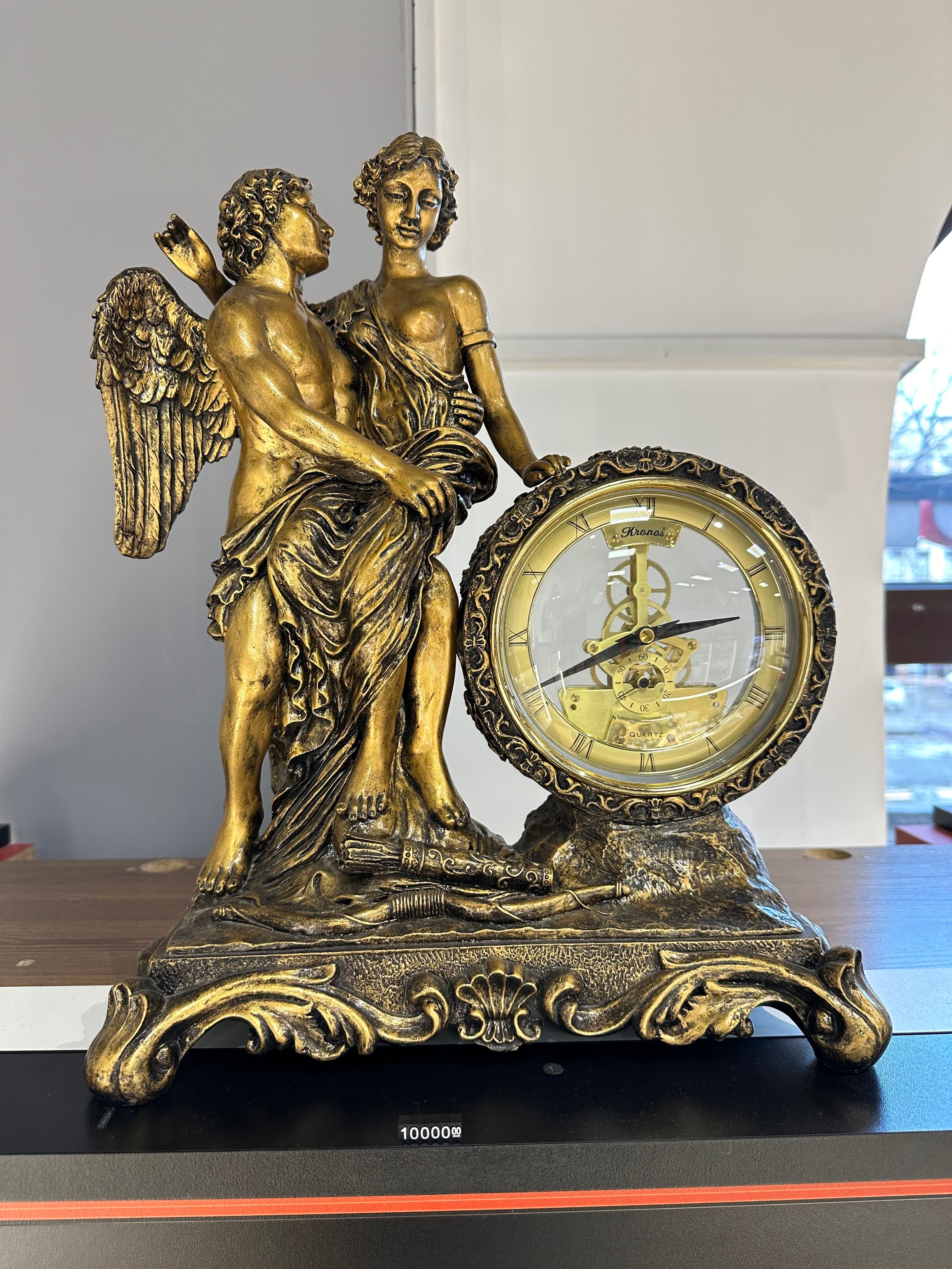 Годинник скульптура дівчина з ангелом з прозорим механізмом