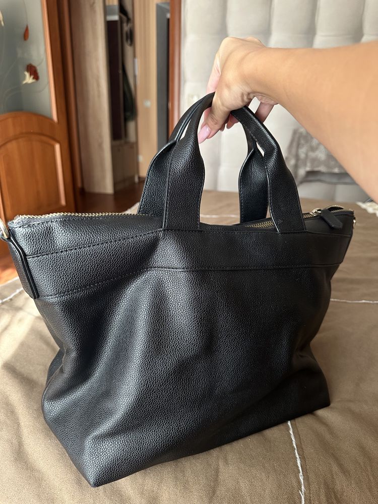 Сумка черная Emporio Armani 35 см