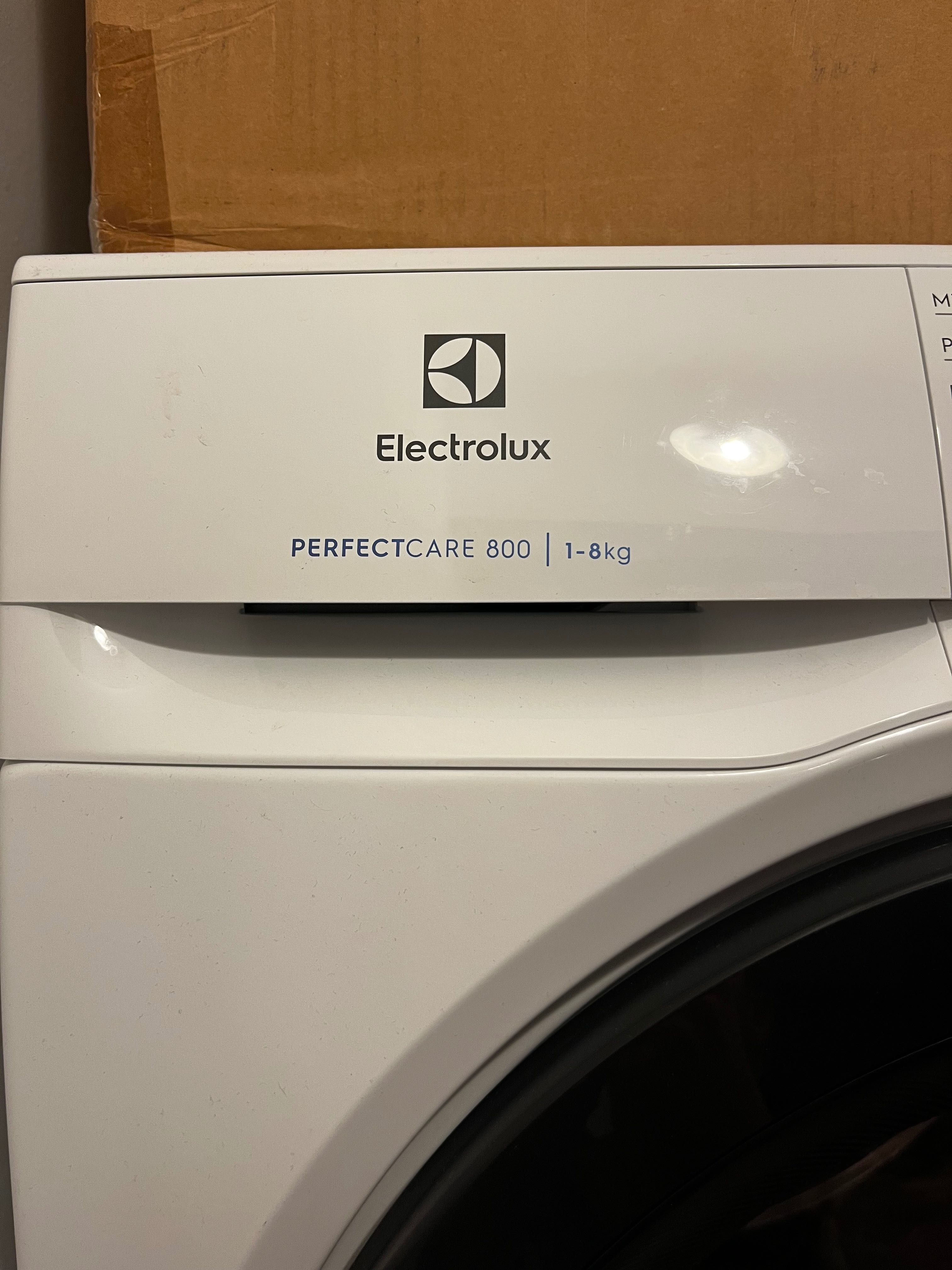 Suszarka Electrolux
EW8H458BP PerfectCare 8 kg