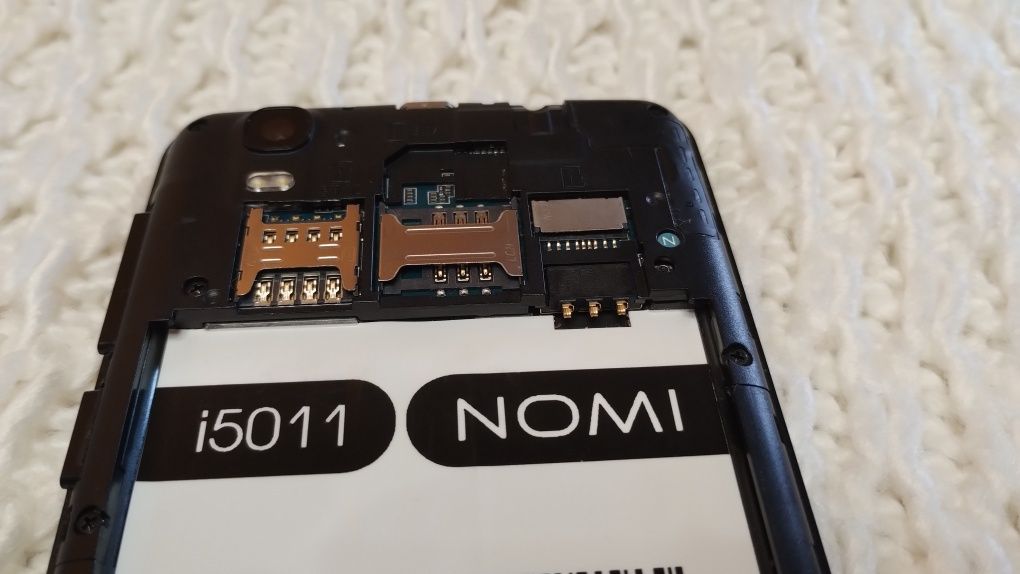 Мобільний телефон Nomi i5011 2 SIM-карти,microSD