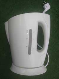 Biały sprawny czajnik elektryczny bezprzewodowy Tesco Model JK07 1,7l