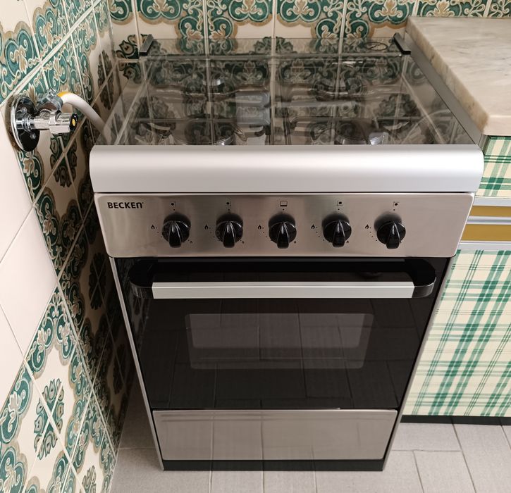 Fogão Gás Becken ( como novo )