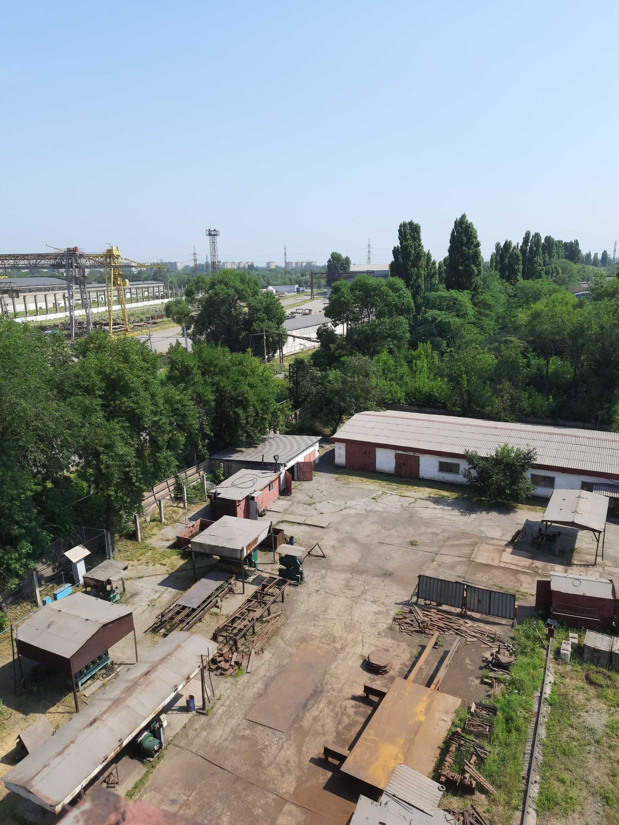 Продаж Бази з територією