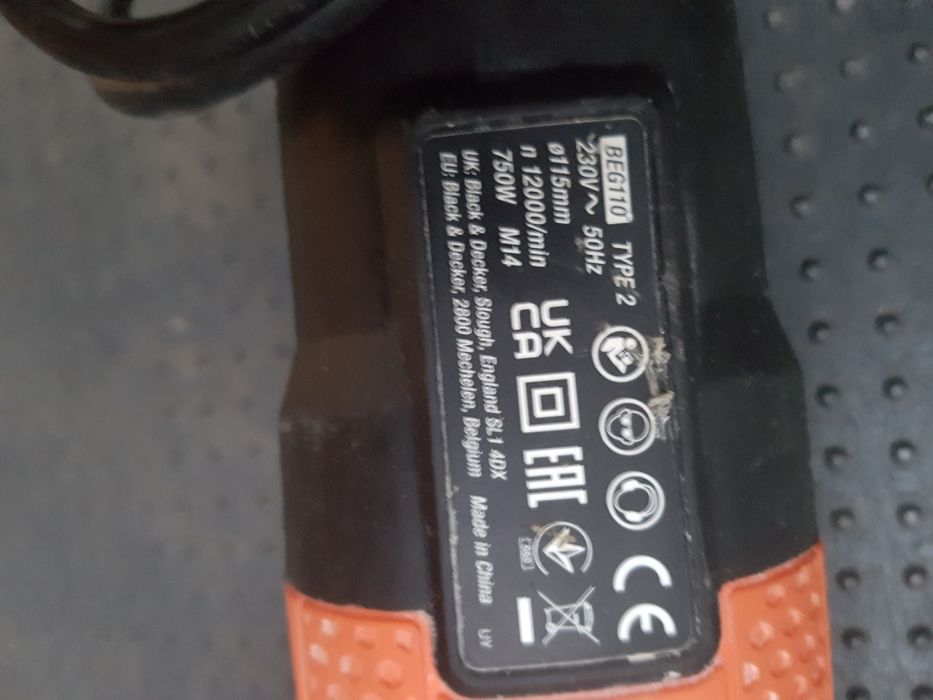 Rebarbadora BLACK e DECKER 750w