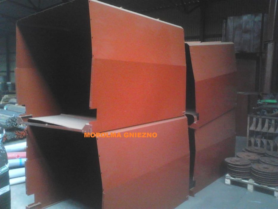 Osłona wylotowa tył BIZON Z-056 SUPER / REKORD Z-058 obudowa kosz sitowy