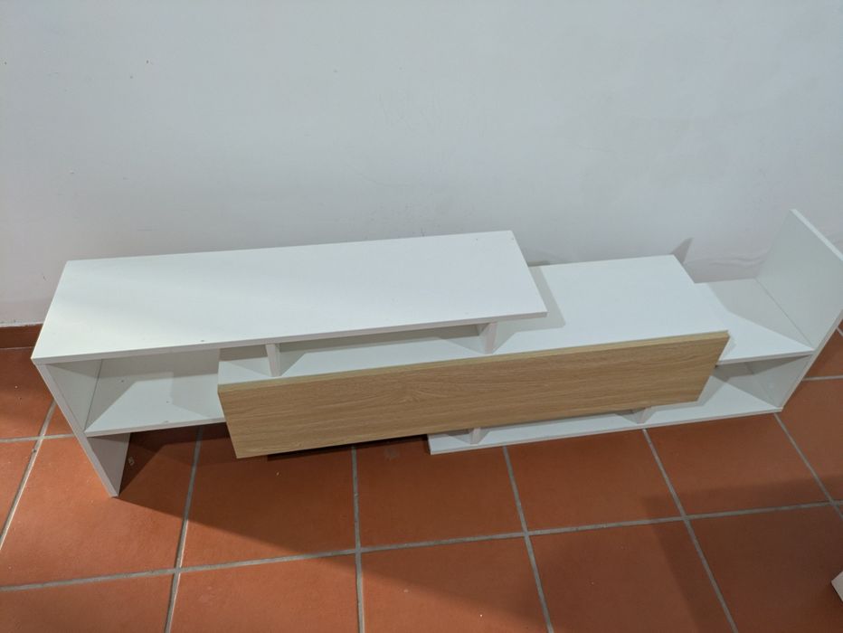 Dois móveis de sala