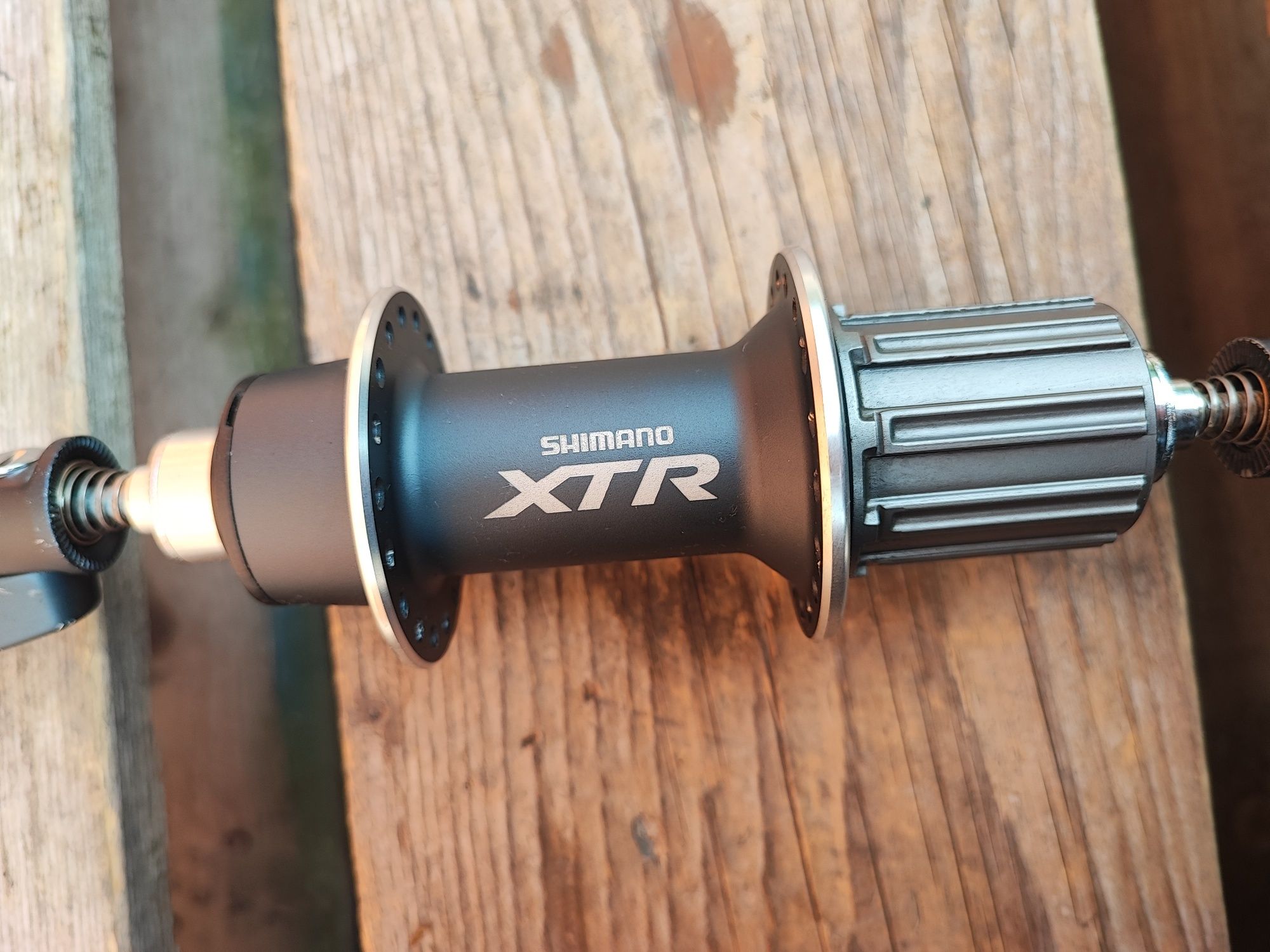 Tylna piasta koła rowerowego Shimano XTR M970 36H retro mtb Deore
