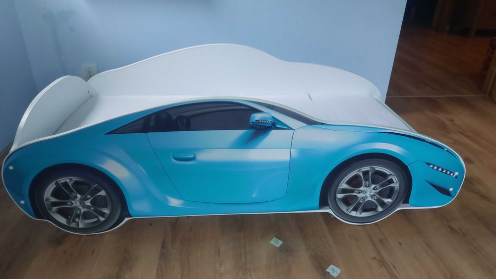 Łóżko dziecięce auto