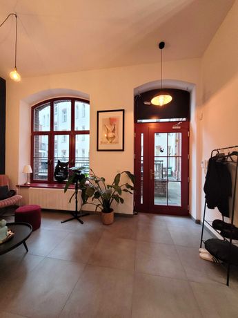 Lokal usługowy z witryną  35,98 m2, K-ce Śródmieście