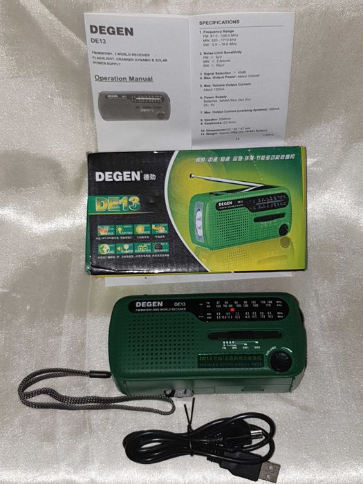 Rádio de Emergência c/ Manivela Manual, Painel Solar, Lanterna, Alarme