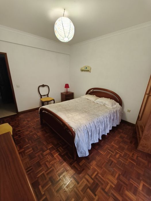 Arrendamento quarto mobilado