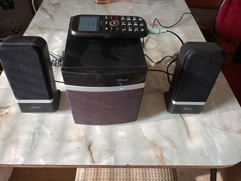 Продам музыкальный центр Trust