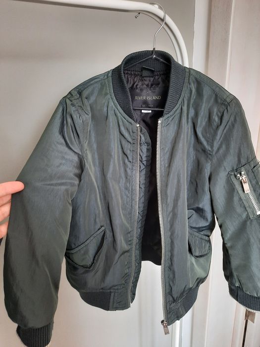 Продам куртку на хлопчика