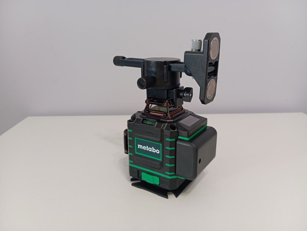 Metabo 4D новинка 2025! Кейс. Лазерний рівень. Лазерный уровень. 2 АКБ