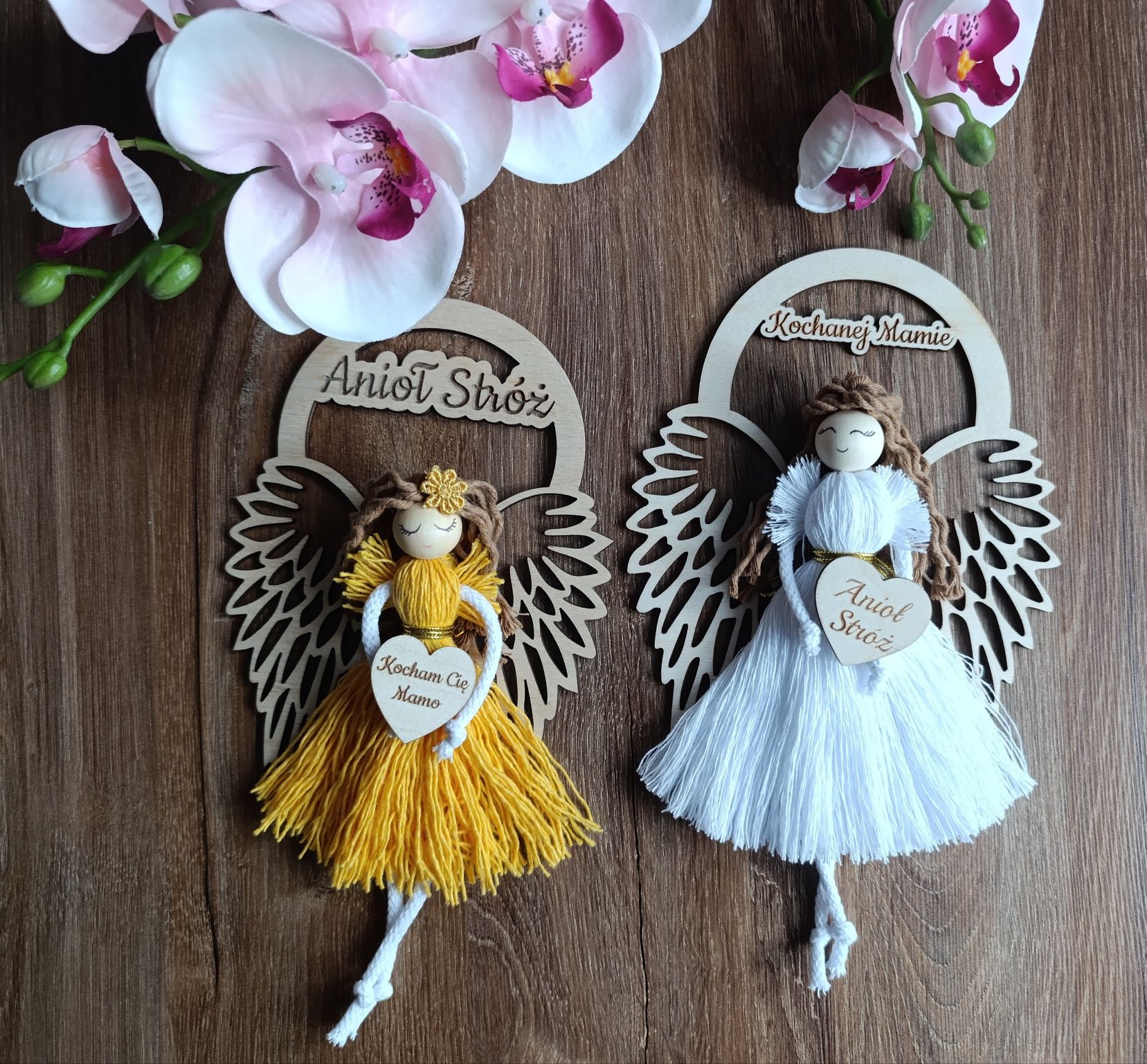 Małe aniołki stróże magnes na dzień mamy kwiaty makrama handmade zawie