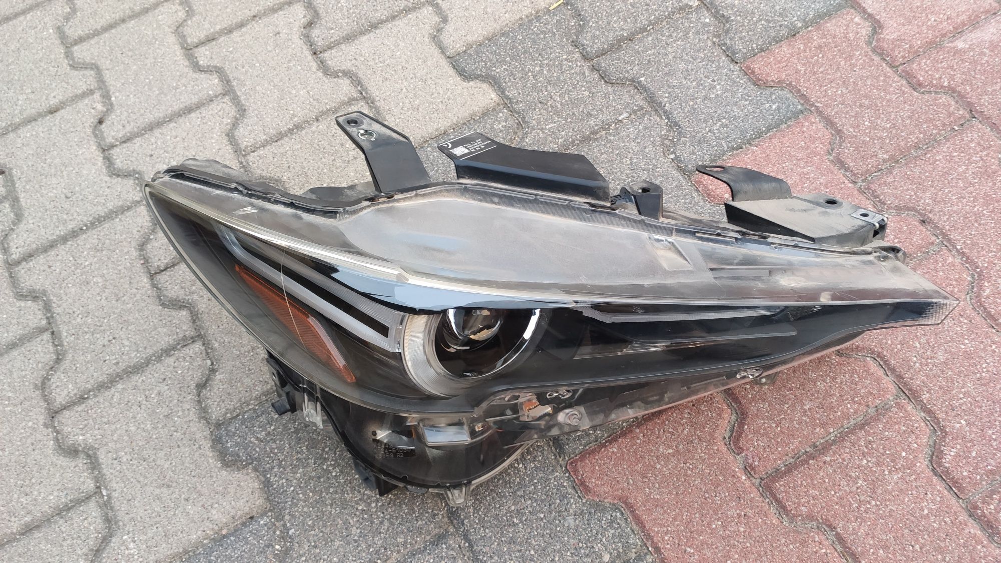Lampa reflektor prawy LED Mazda CX5