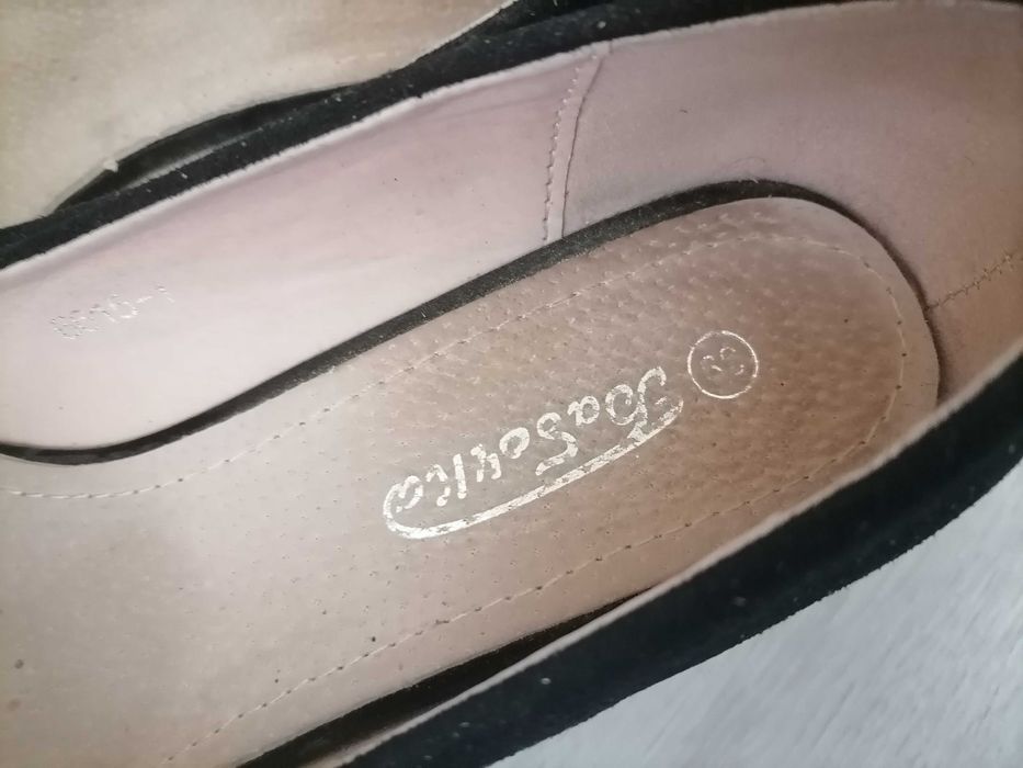 Туфлі розмір 39,