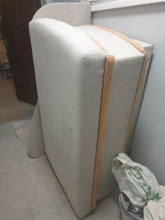 Sprzesam sofę jednoosobową