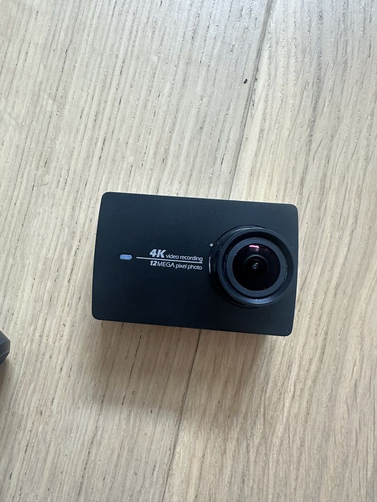 4K Action Kamera YI Xiaomi + gimbal + dodatki