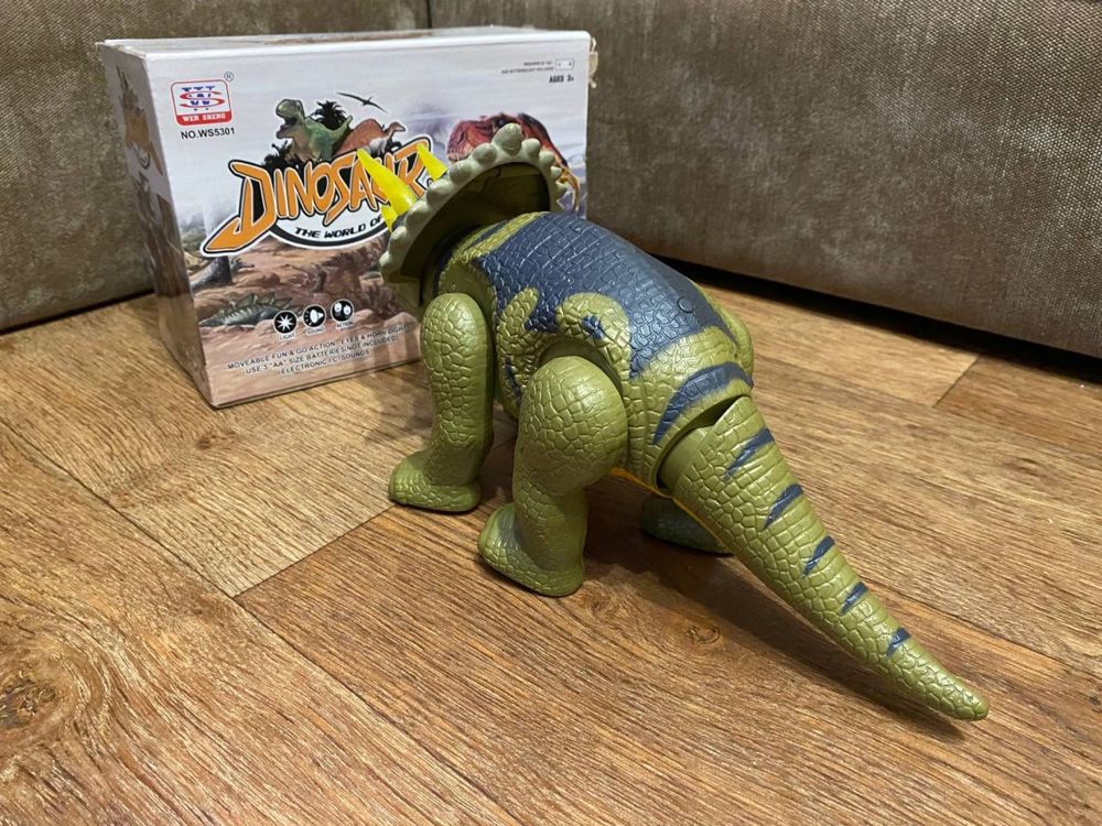 Іграшка  Динозавр