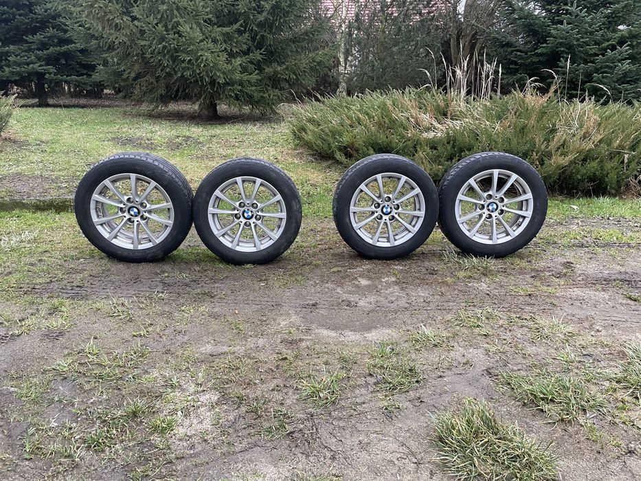 Felgi aluminiowe BMW z oponami letnimi 205/55 R16