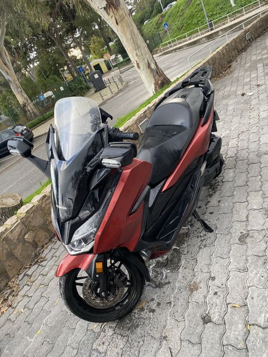 Mota forza  muito nova