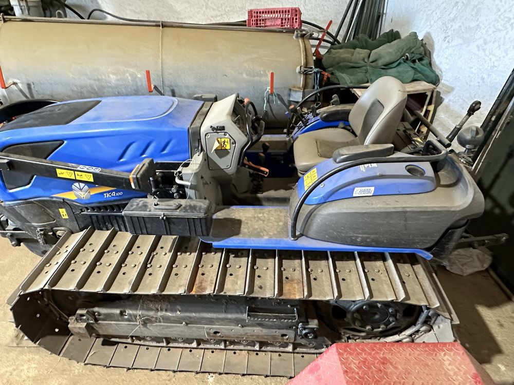 New Holland TK 4.100 + Escraficador