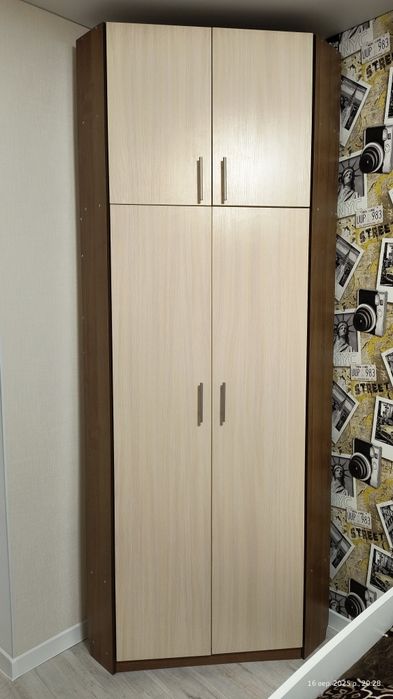 Кутова шафа в ідеальному стані (самовивіз)