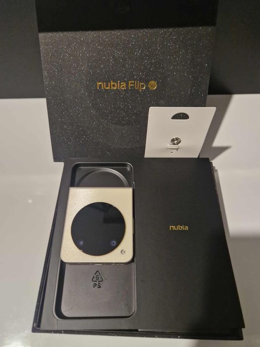 nubia flip 5g smartfon