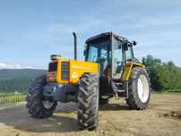 Ciągnik rolniczy Renault 106-54 nie Massey Ferguson nie Zetor nieClaas