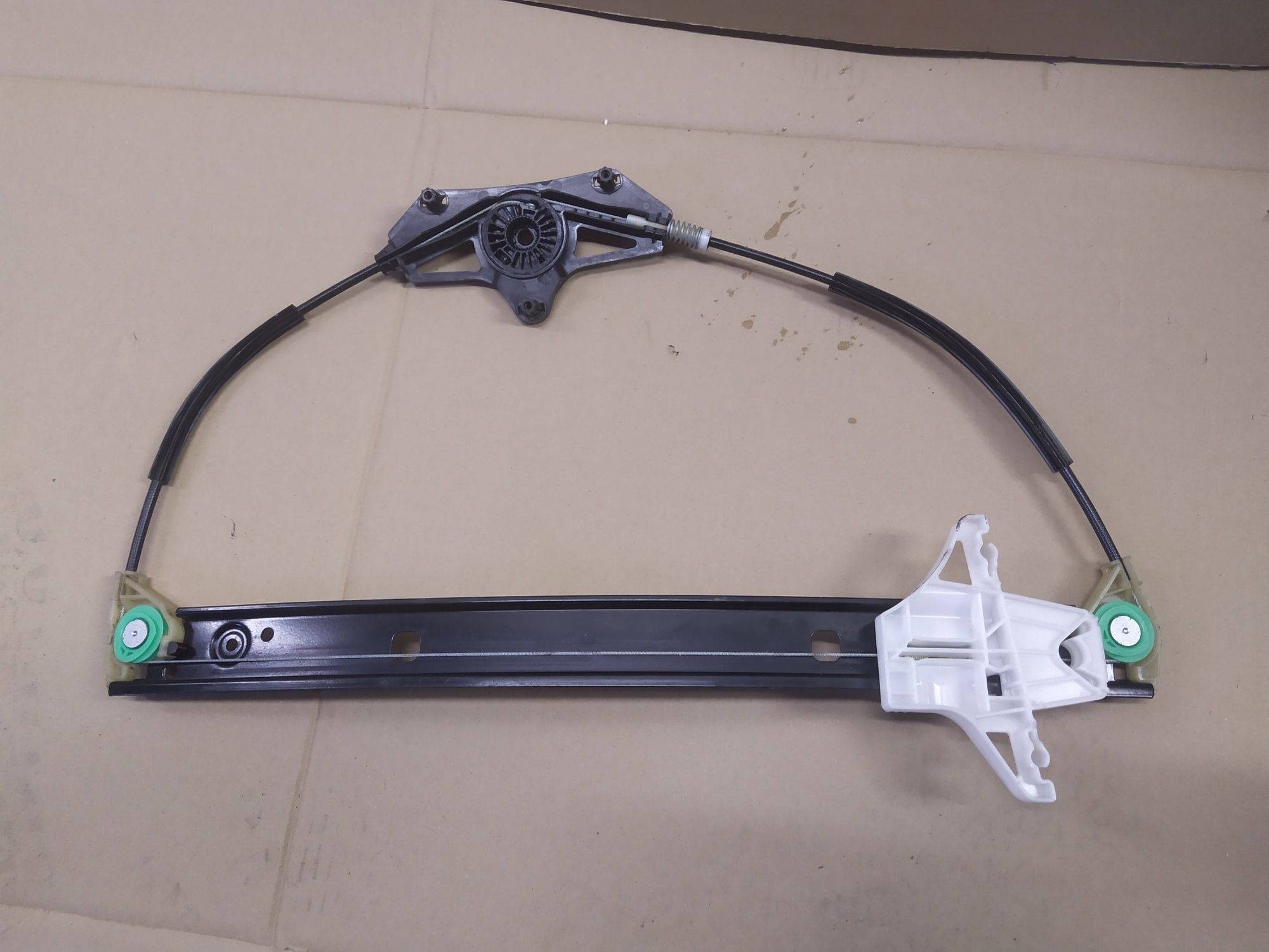 Skoda Octavia III 3 mechanizm szyby podnośnik lewy tył tylny drzwi