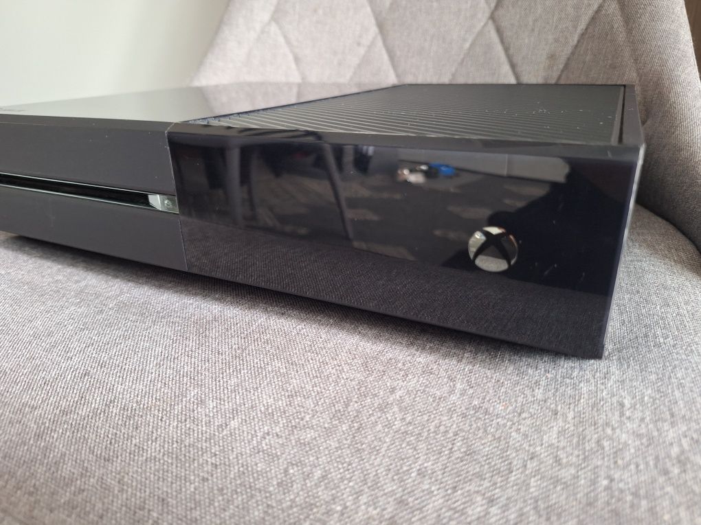 Konsola Xbox One Kompletna 500Gb