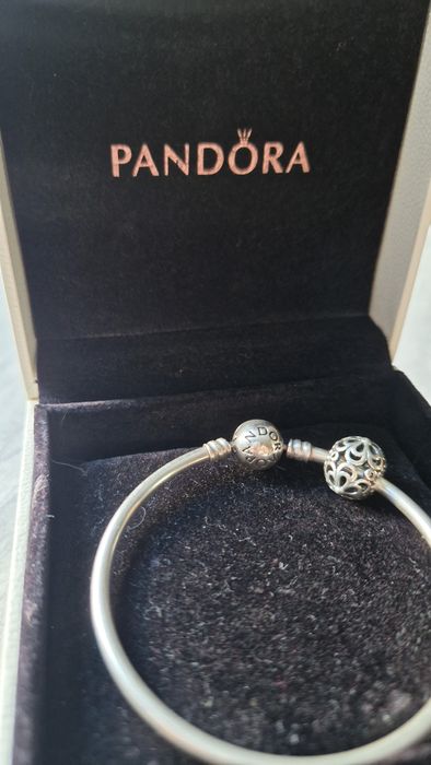 Браслет Pandora з бусінкою